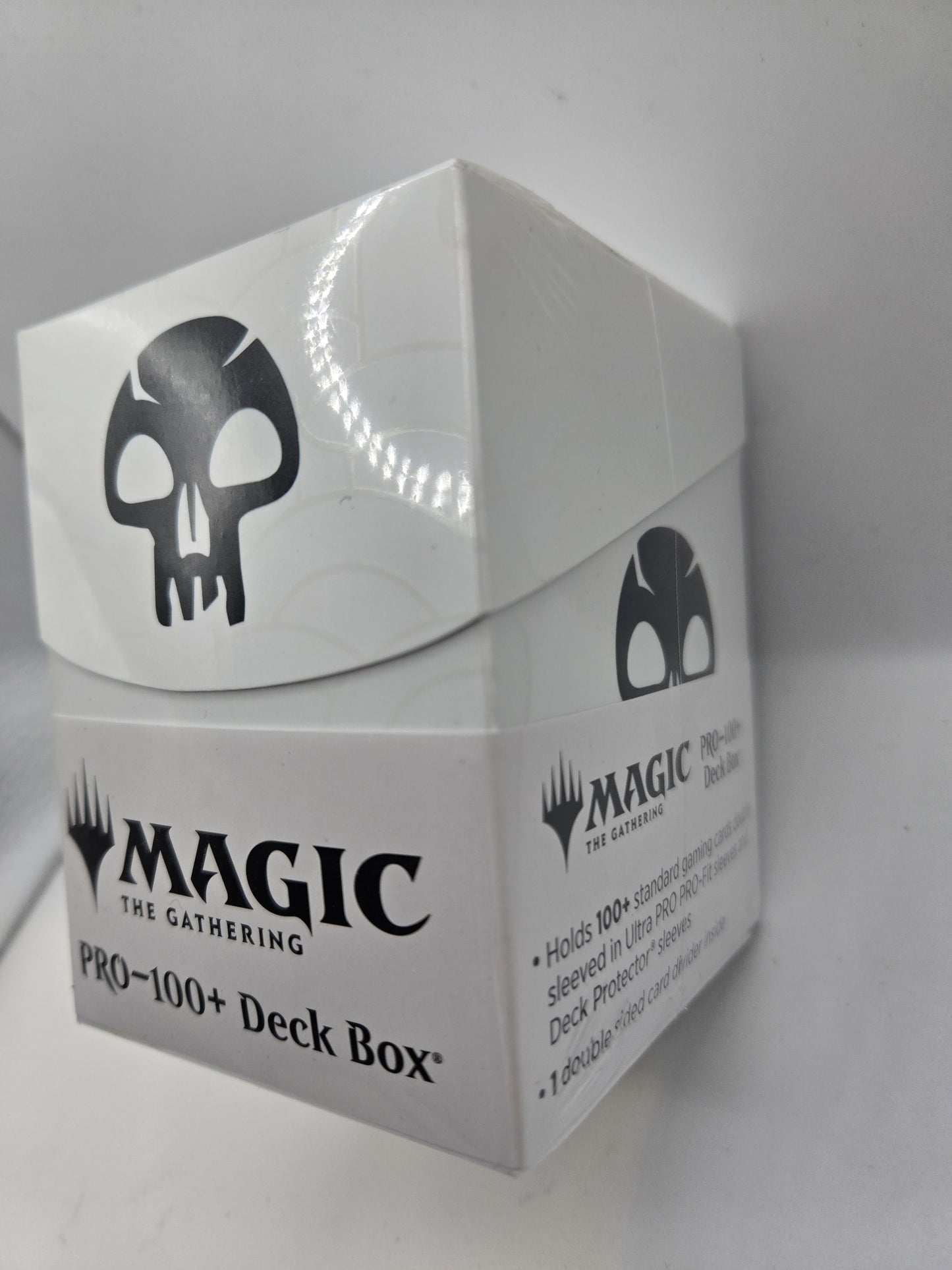 Ultra Pro - Magic: The Gathering - 100+ Deck Box - The Swamp - Mana 8