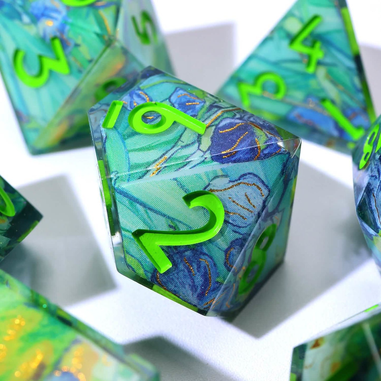 Bluemorn Grove | Sharp Edge Dice | Resin | 7 Piece Set