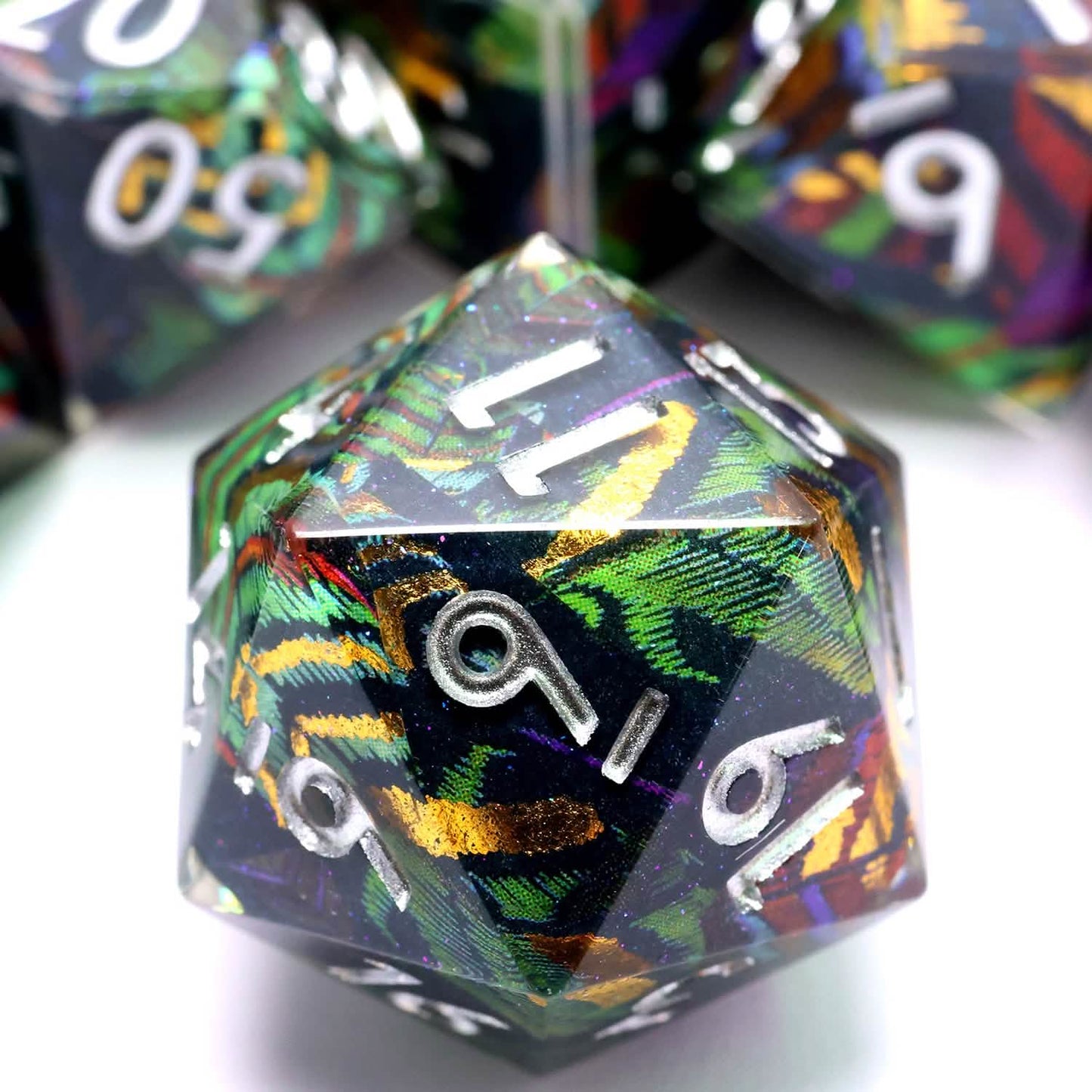 Feyplume | Sharp Edge Dice | Resin | 7 Piece Set