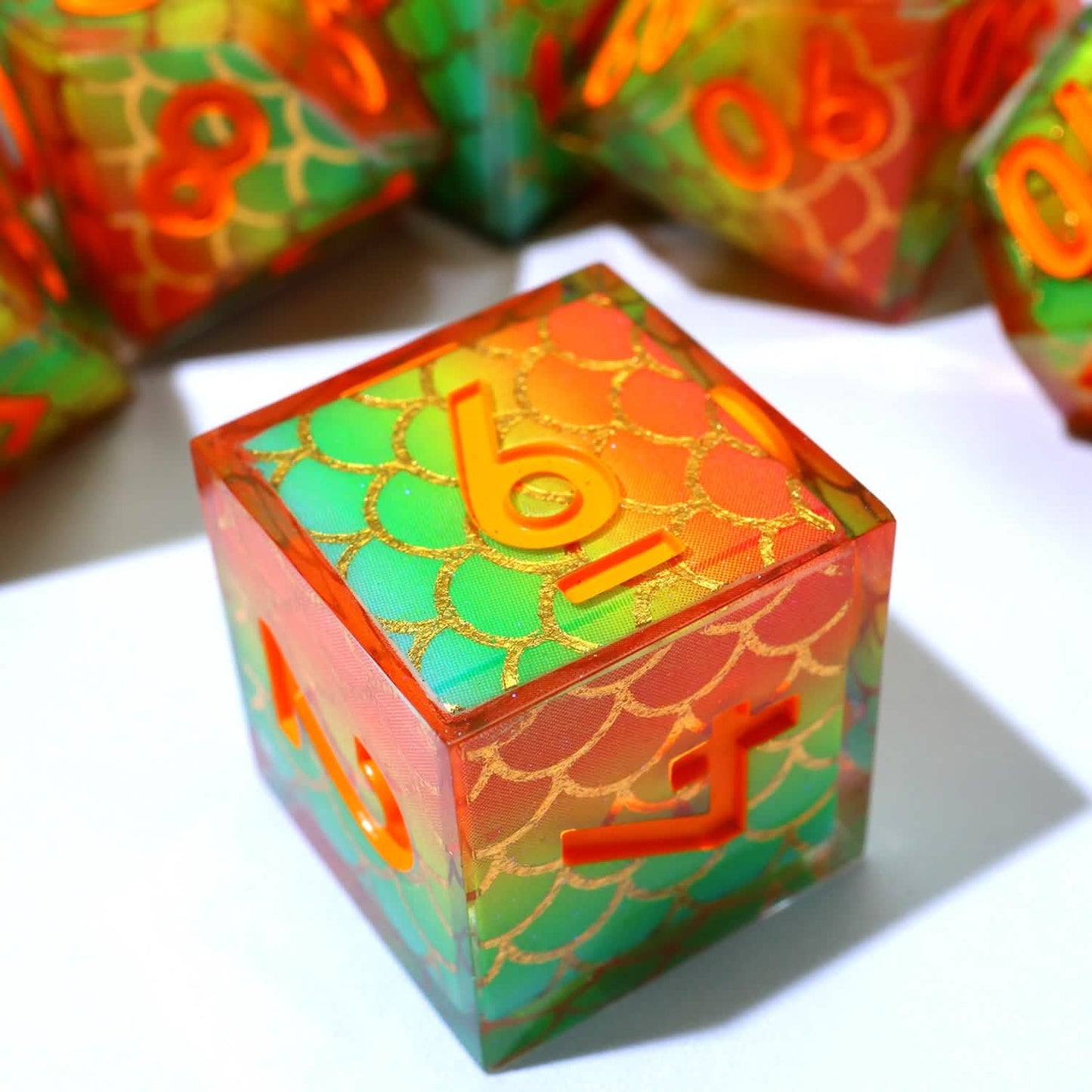 Serpentflare | Sharp Edge Dice | Resin | 7 Piece Set