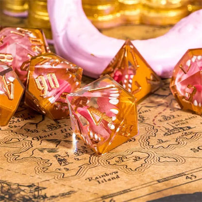 Mimic's Clutch | Sharp Edge Dice | Resin | 7 Piece Set