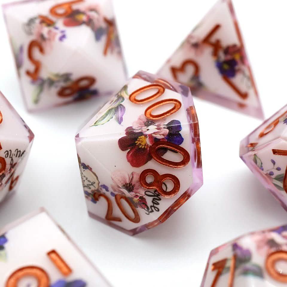 Natures Remedy | Sharp Edge Dice | Resin | 7 Piece Set