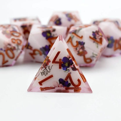 Natures Remedy | Sharp Edge Dice | Resin | 7 Piece Set