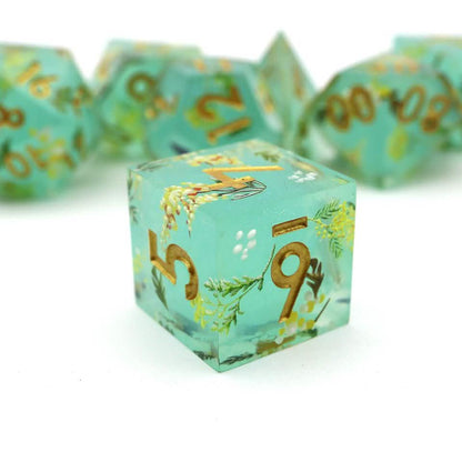 Summer Court | Sharp Edge Dice | Resin | 7 Piece Set